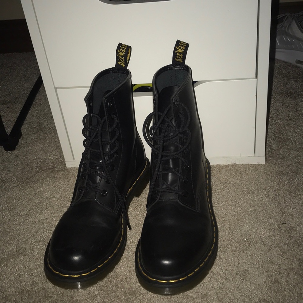 MATTE DOC MARTENS DR MARTENS DR.